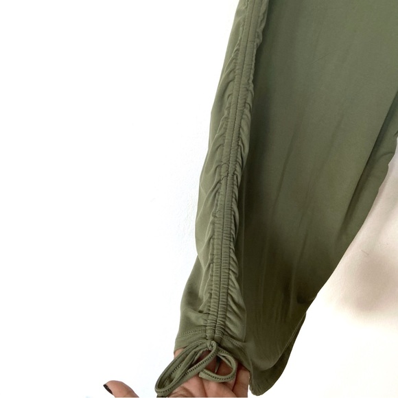 5x$25 Green Adjustable Embroidered Butterfly Dress - Picture 6 of 10